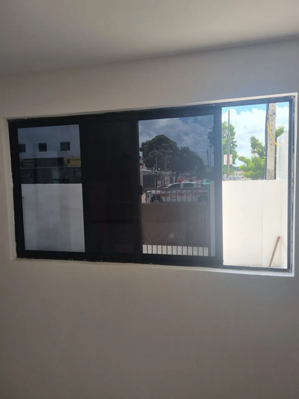Aplicaçao de películas em portas e janelas... - Foto 3