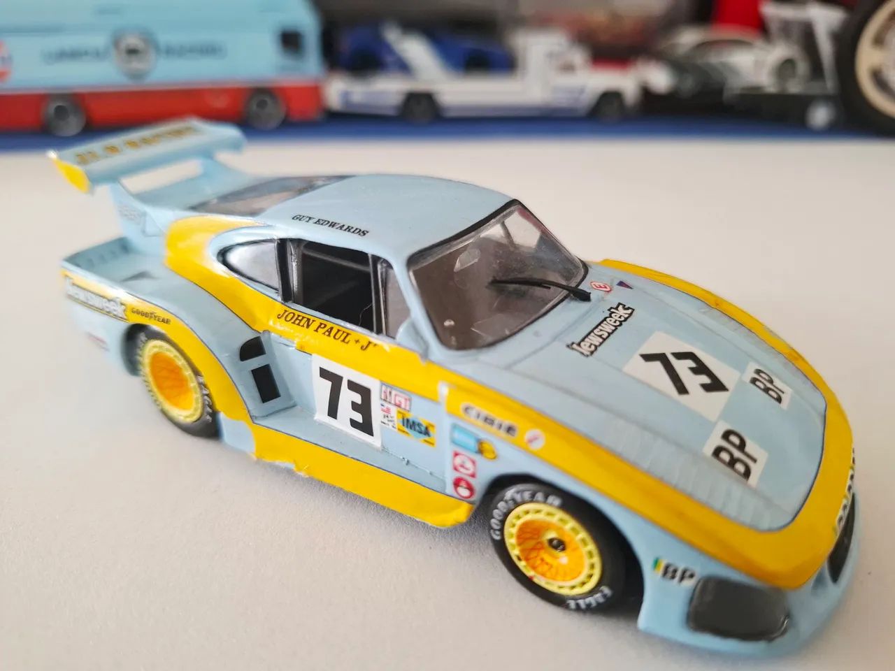 Miniatura Porsche 935 Kremer escala 1:43 - Foto 3