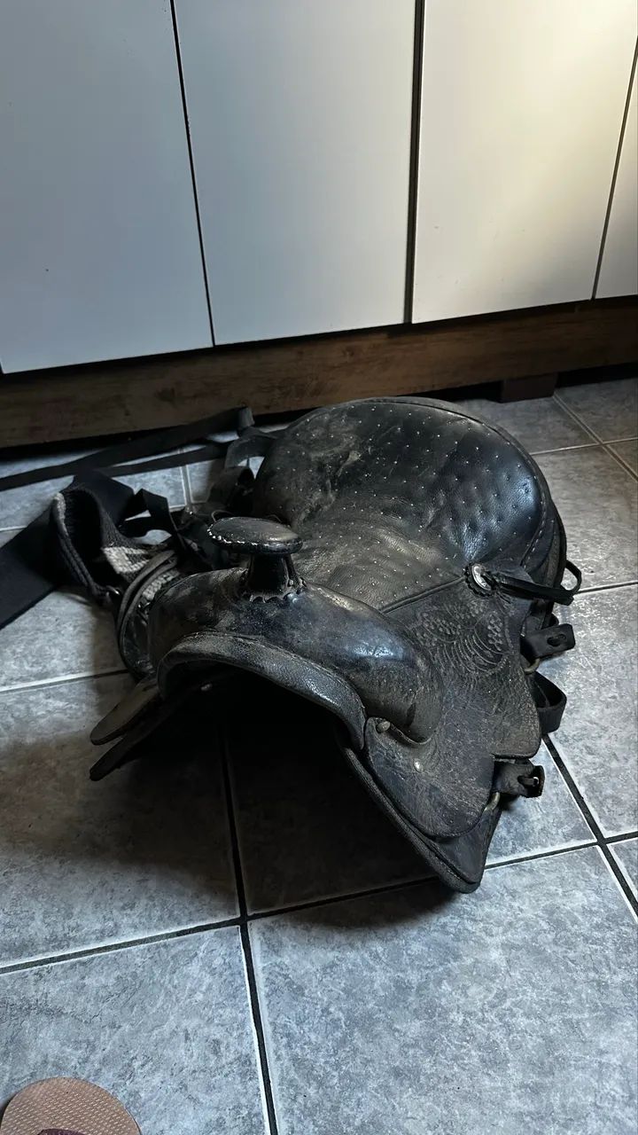 Sela de Couro, em boas condições 