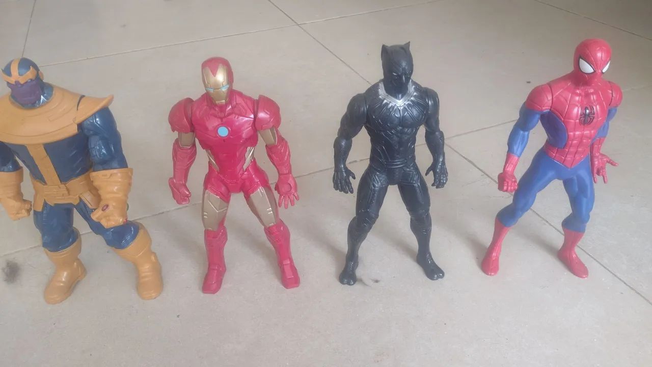 Figuras de ação Marvel e DC  - Foto 4