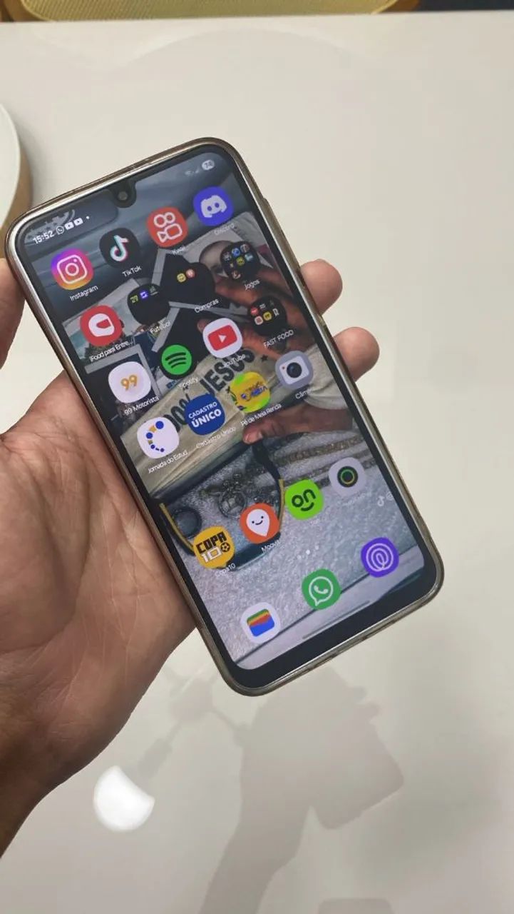 Samsung Galaxy A16 8GB RAM 256GB - Excelente