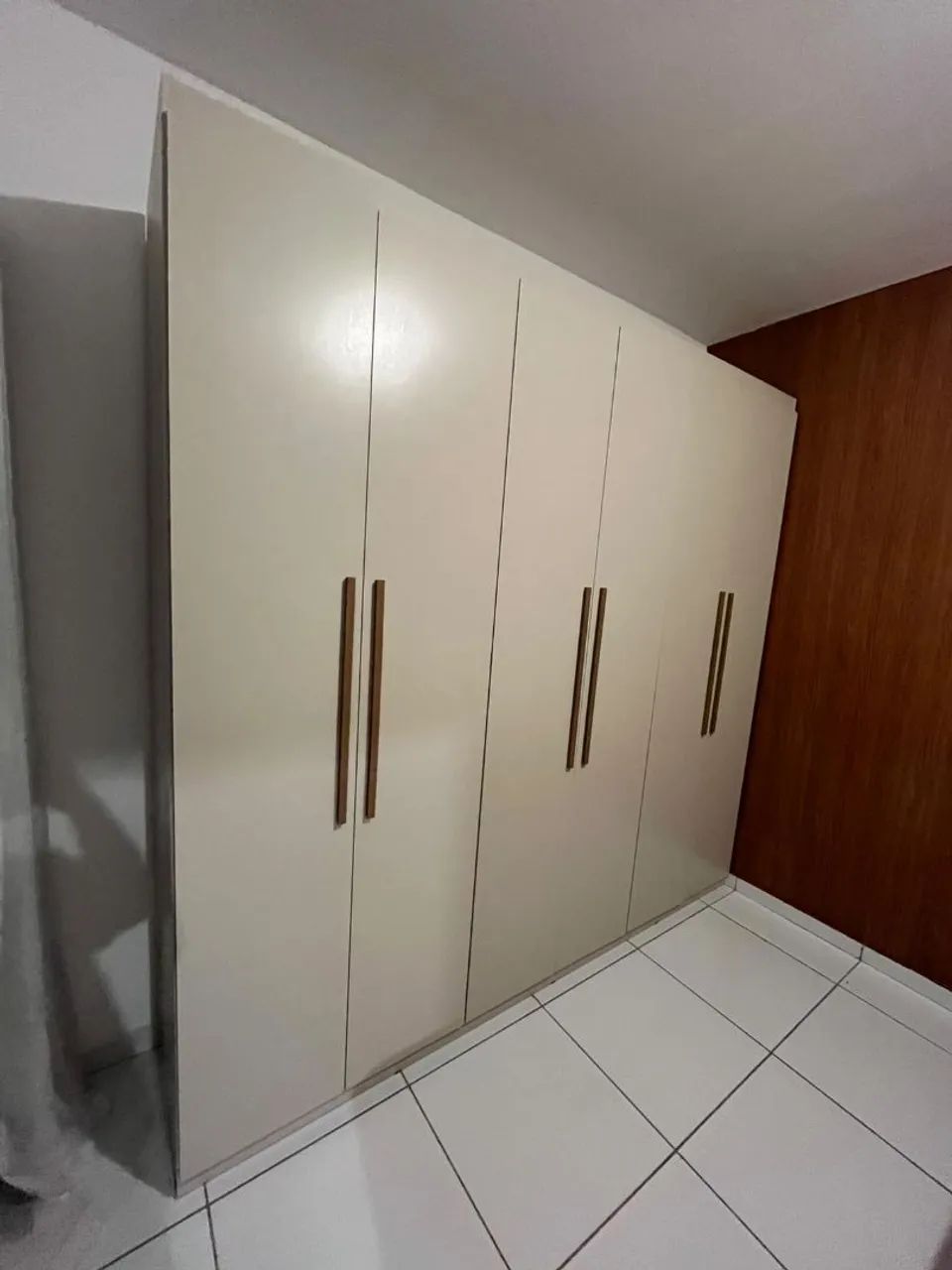Vendo Guarda Roupa 