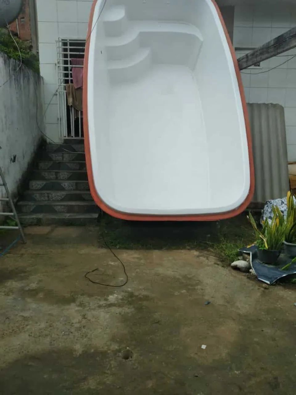 Piscinas de fibra e serviços 