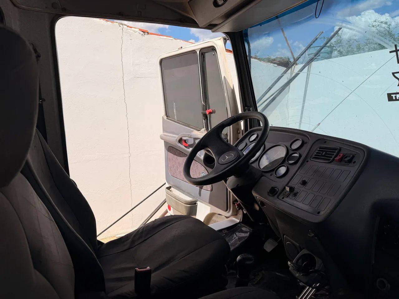 Caminhão MB 1620 caçamba basculante  - Foto 6