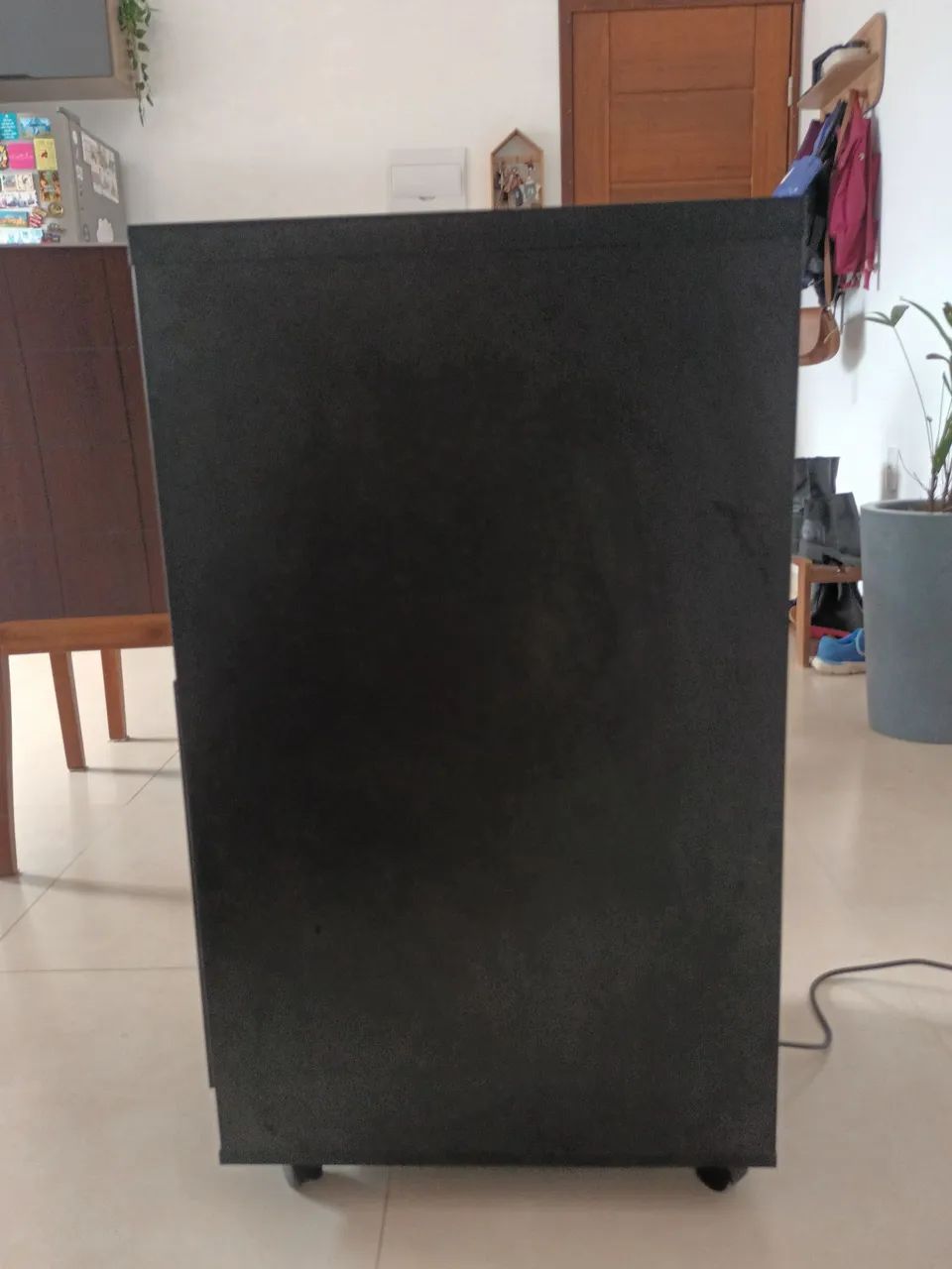 ADEGUEIRA BANCADA COM RODINHAS - Foto 3