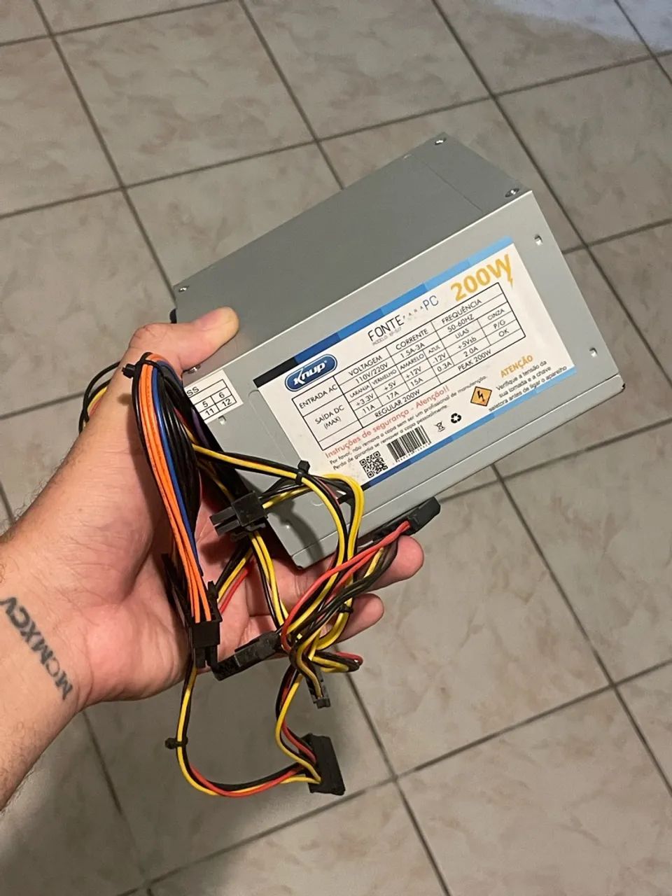 Fonte para computador 200w / 300w - Foto 2