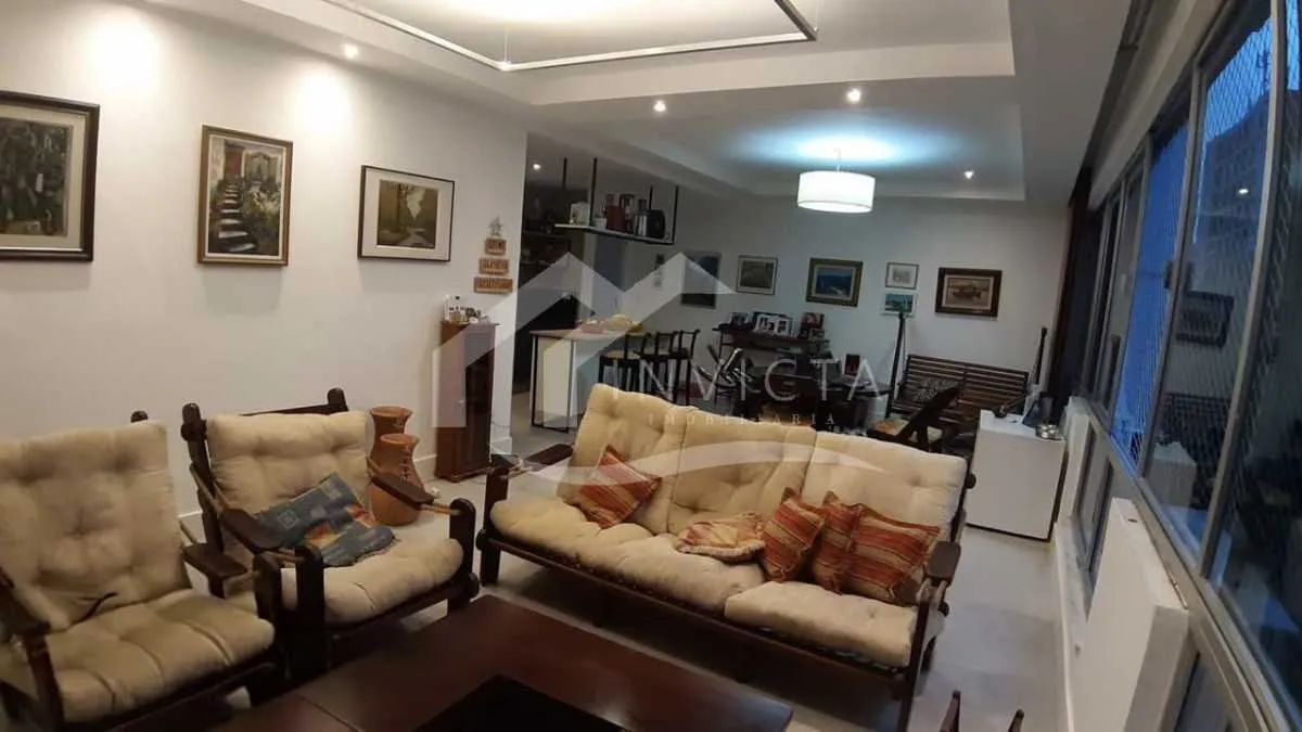 Imperdível 3 quartos ótima localização no Leblon