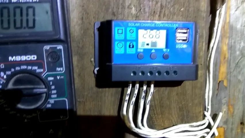 controlador de carga solar 30a 12v24v - Foto 3