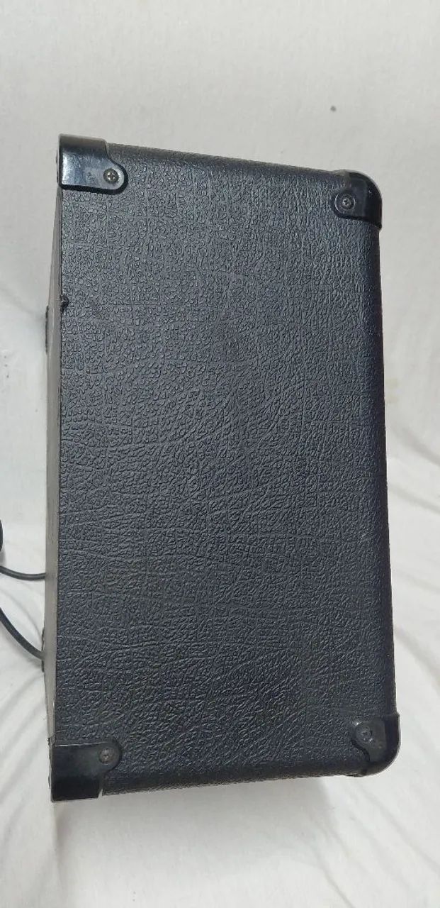 Amplificador Marshall MG-15 p/ guitarra  - Foto 5