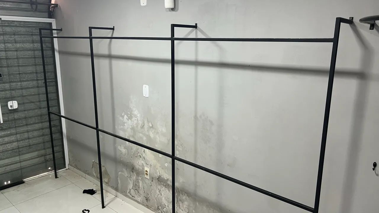 Vendo araras para loja de roupas - Foto 3