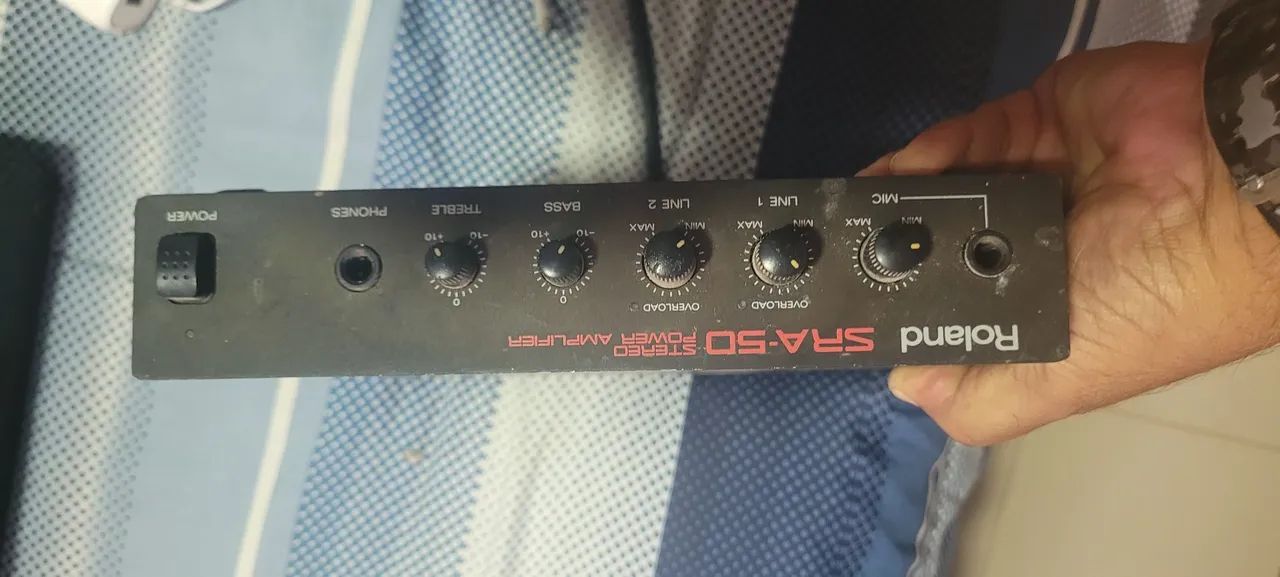 Amplificador Roland 