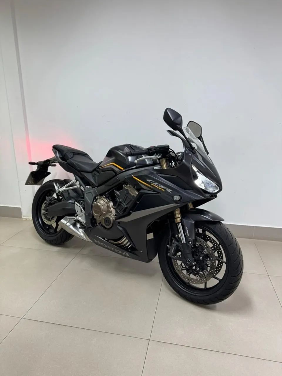 Cbr650r - 2023 - Honda - Foto 2