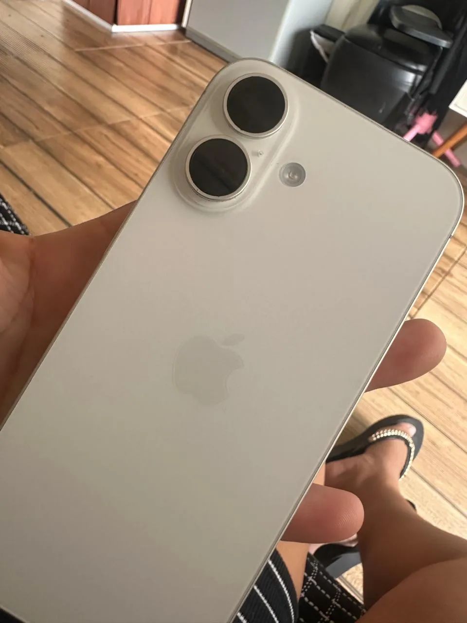 iPhone 16  - Foto 2