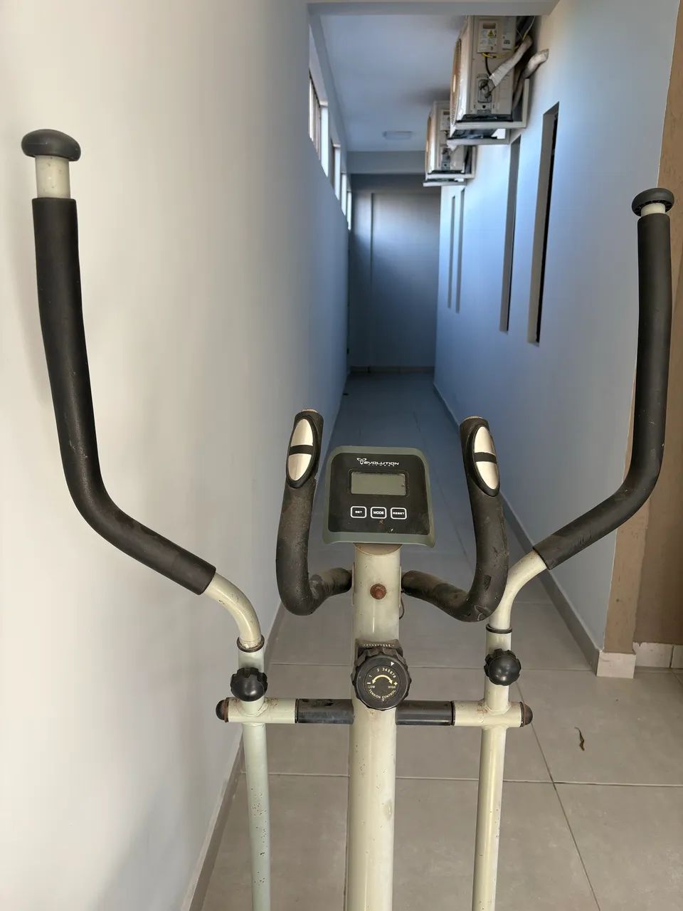 Elíptico e cama elástica  - Foto 4