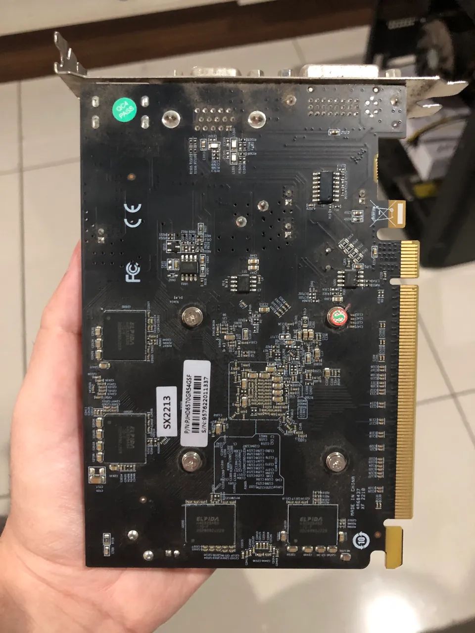 HD6570 4GB Placa de video - Foto 4