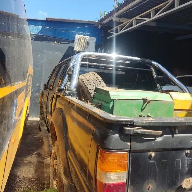 Mitsubishi L200 GLS 2.5 4X4 CD Diesel 2003 - Foto 4