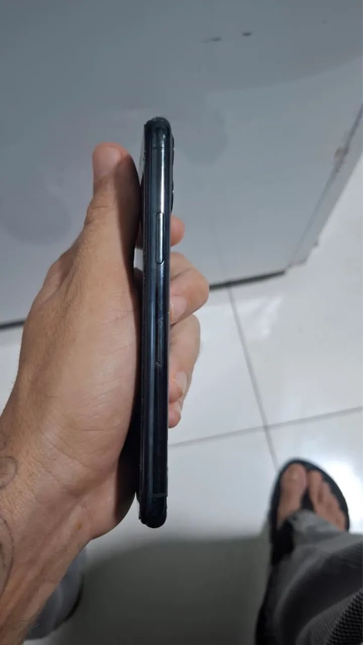 VENDO IPHONE 11 Pro - Foto 2
