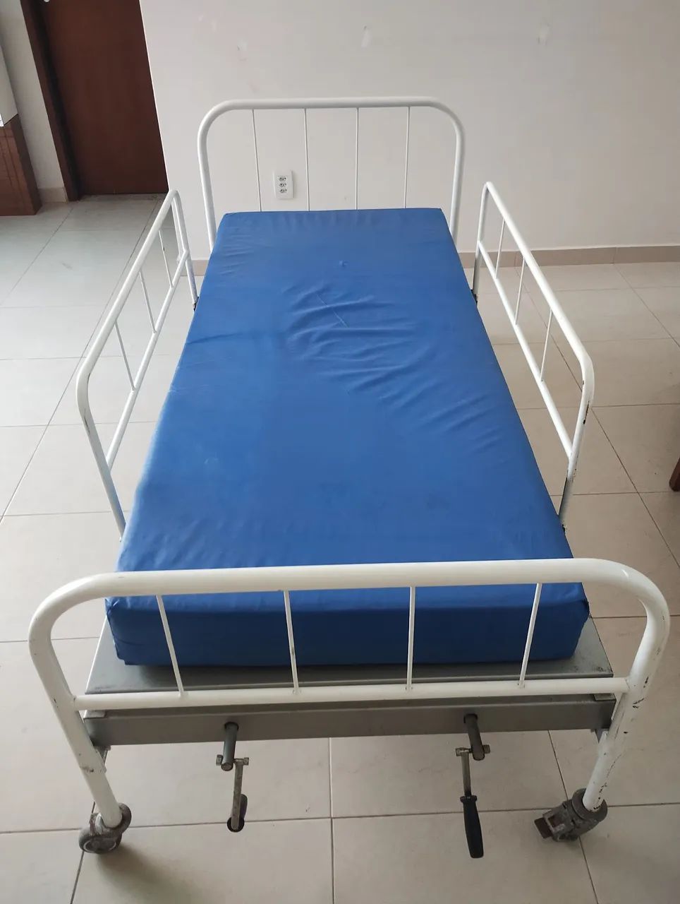 CAMA DE FERRO  - Foto 2