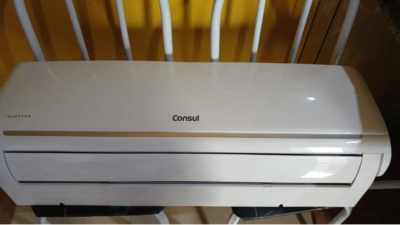 Ar split cônsul 12.000 btus novinho.