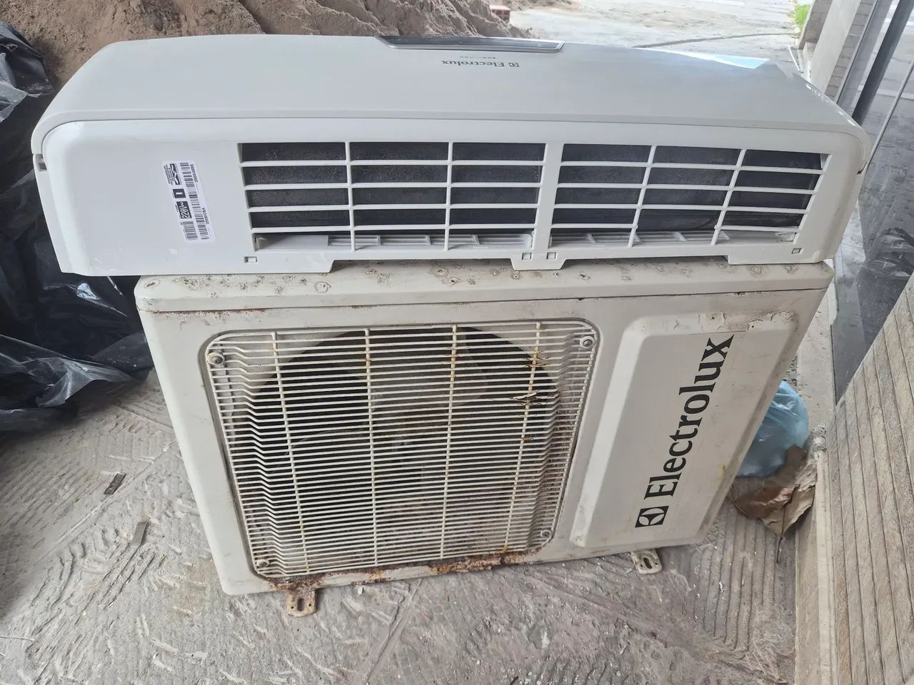 Ar condicionado electrolux 9000 btus - funcionando! - Foto 3