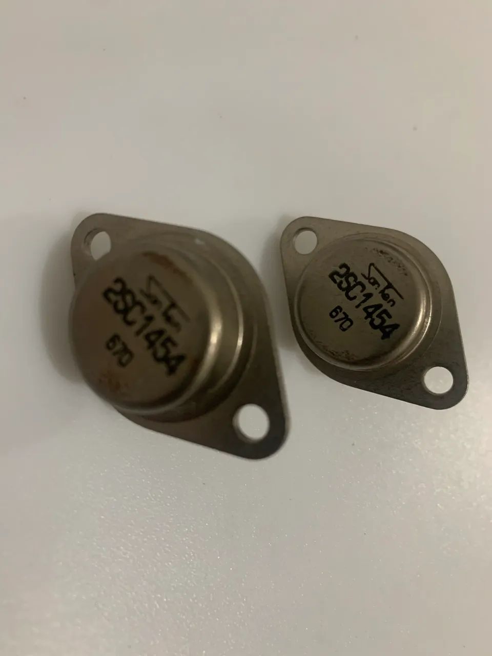 Par transistor 2SC 1454. Preço pelo par - Foto 2