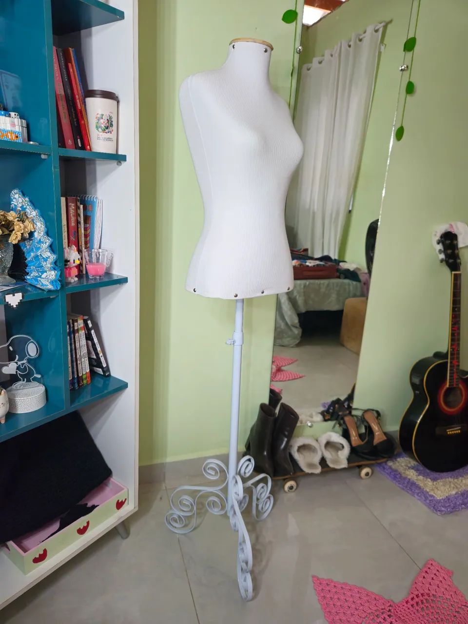 Manequim/Busto Feminino Tamanho 38 + Pedestal - Foto 4
