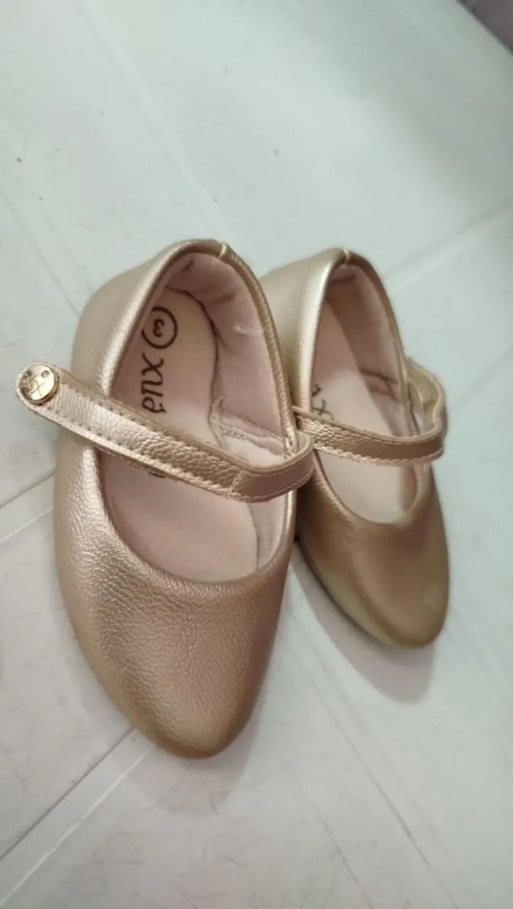 Sapato semi novo numeração 3  - Foto 5