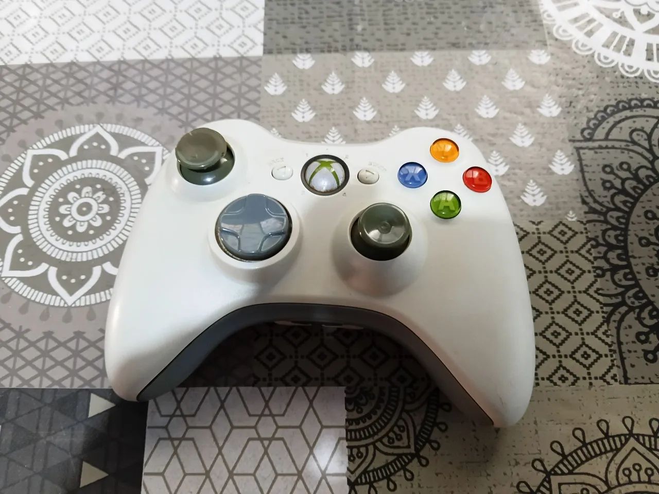 Controle x box 360 branco com defeito
