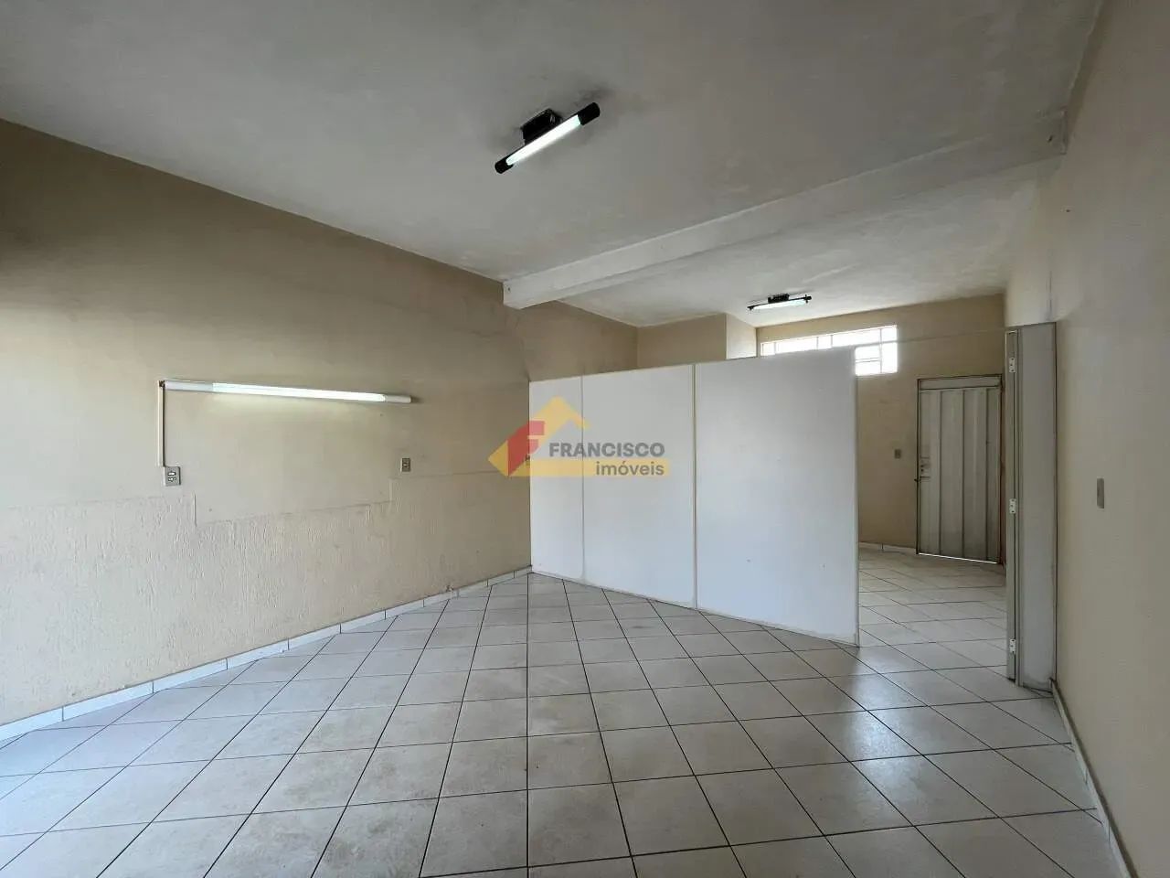 Loja localizada no bairro Belvedere