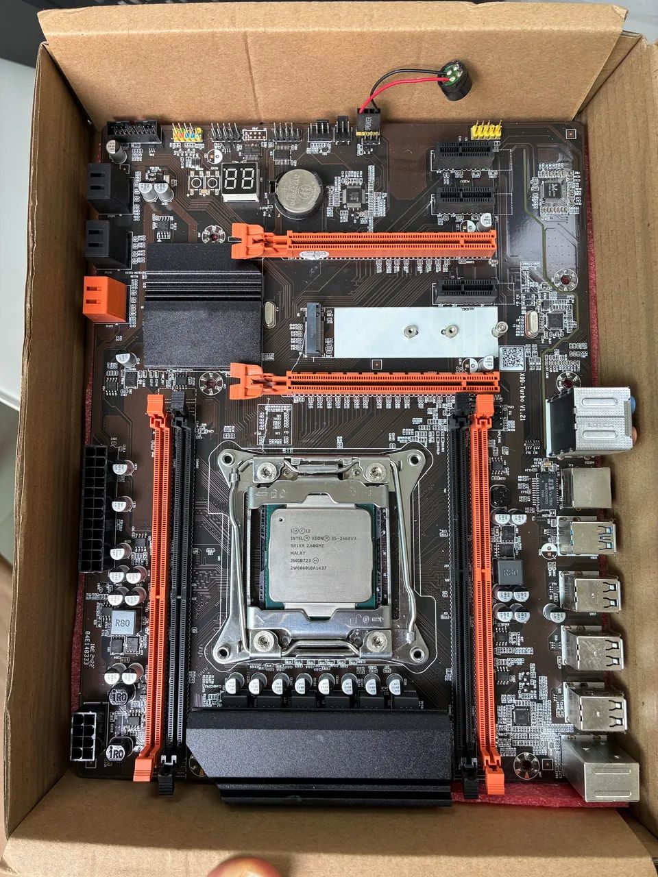 Kit placa mãe X99+ Processador Xeon E5-2660 v3+ Cooler