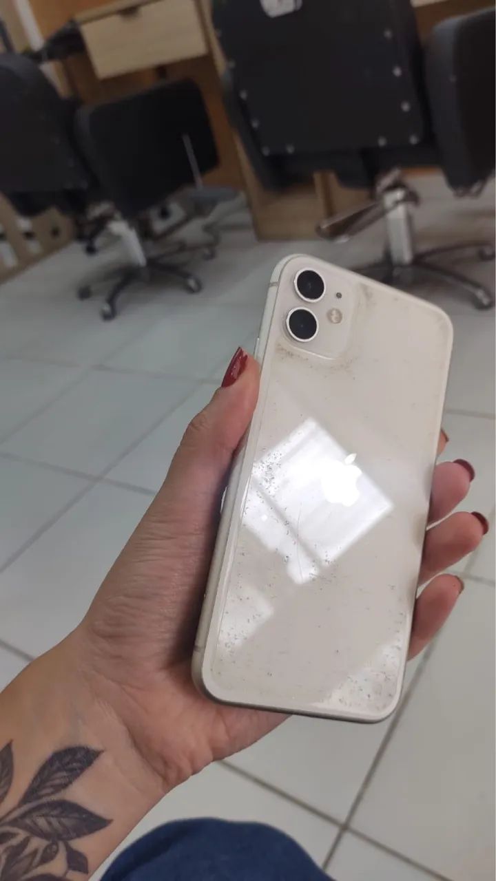 iPhone 11