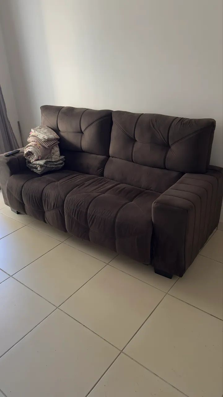 Sofá marrom 3 lugares - Foto 3