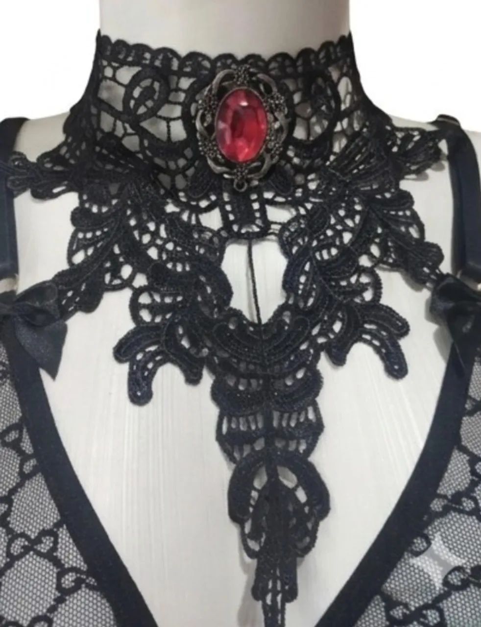 Gargantilha Choker Vitoriana