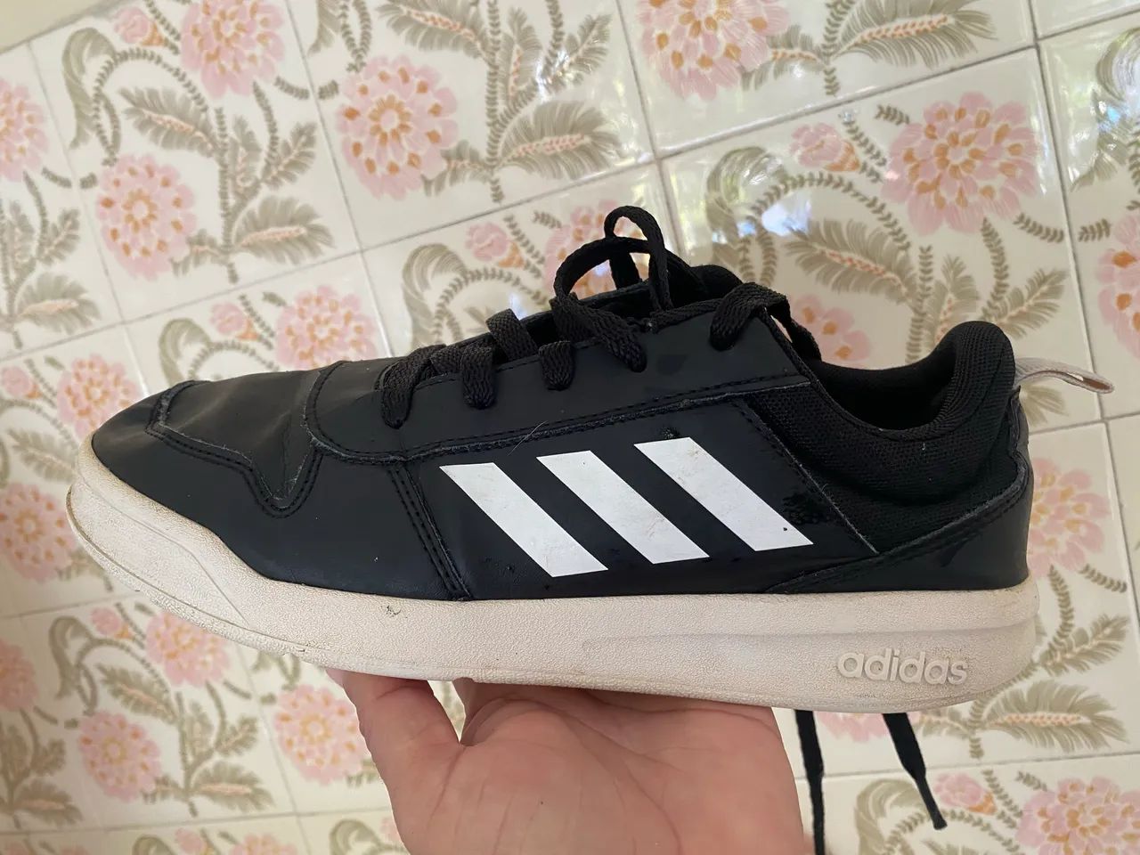 Tênis adidas original 
