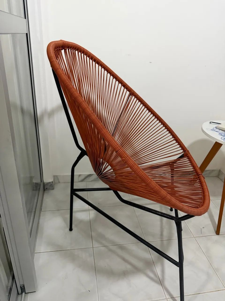 Vendo Cadeira Oval Laranja - Foto 4