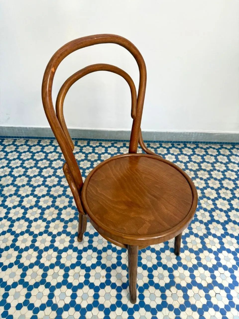  Cadeiras "Charlie Chaplin " da Thonet - Made in Romania - Foto 4