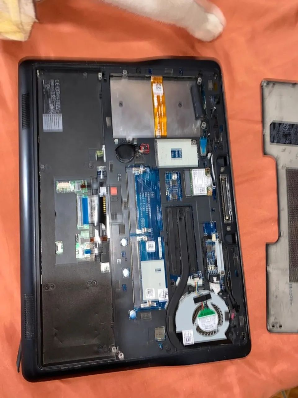 Notebook Dell Latitude E7440 - Ultrabook (sem HD/SSD, sem RAM e sem bateria)  - Foto 5