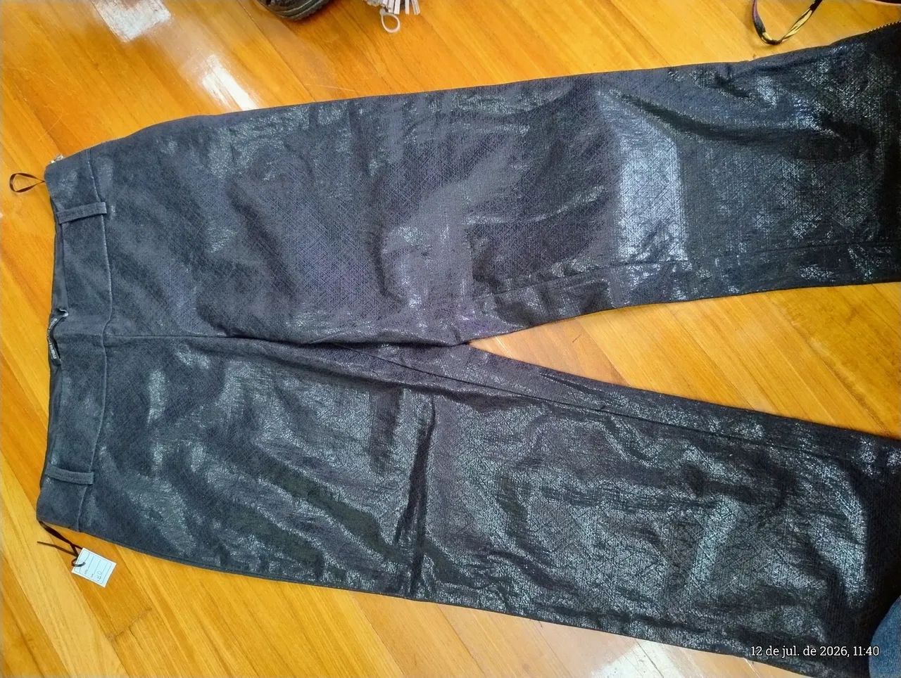Calça com brilho preta - Maria Bonita  - Foto 2