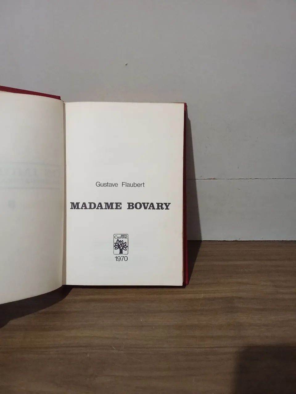 Livro capa dura madame Bovary Gustave Flaubert  - Foto 5