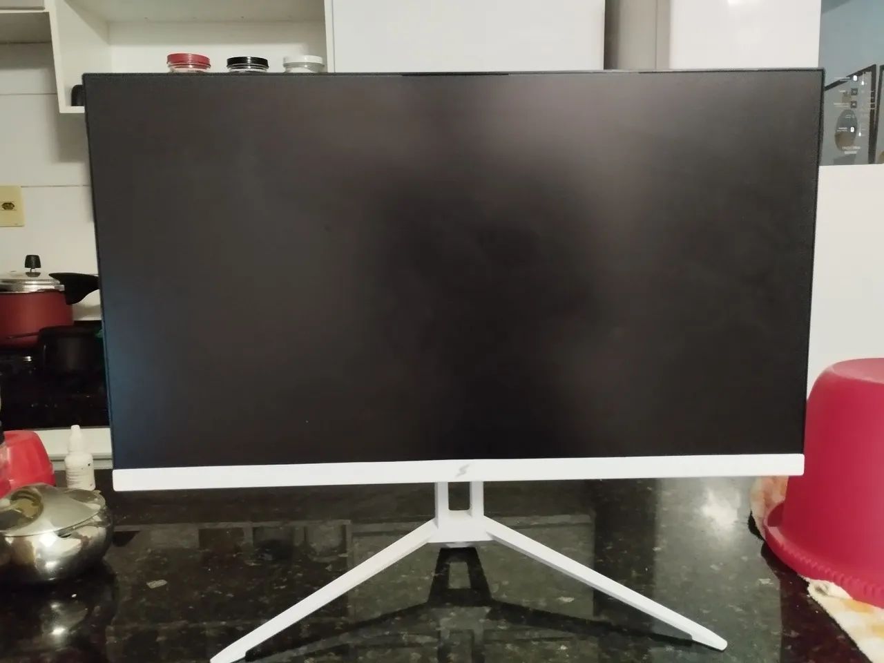 Monitor superframe cor branca 21,5 polegadas 