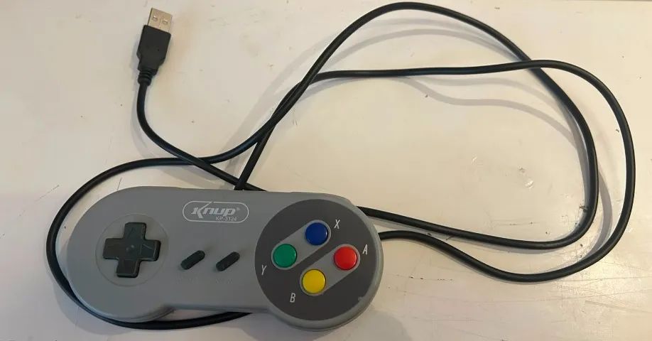 Controle de Super Nintendo USB usado