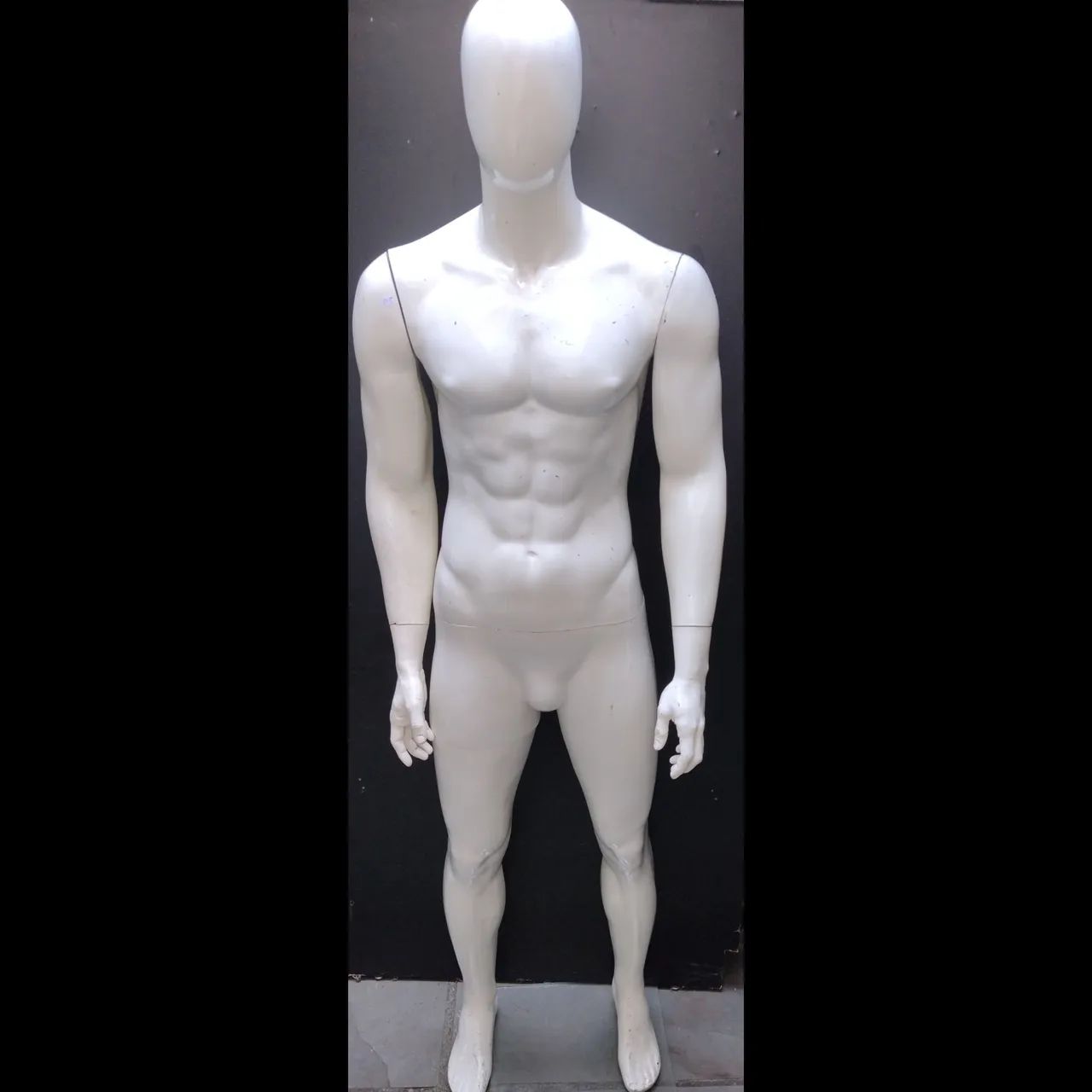 MANEQUINS MASCULINO DE FIBRA DE VIDRO. - Foto 2