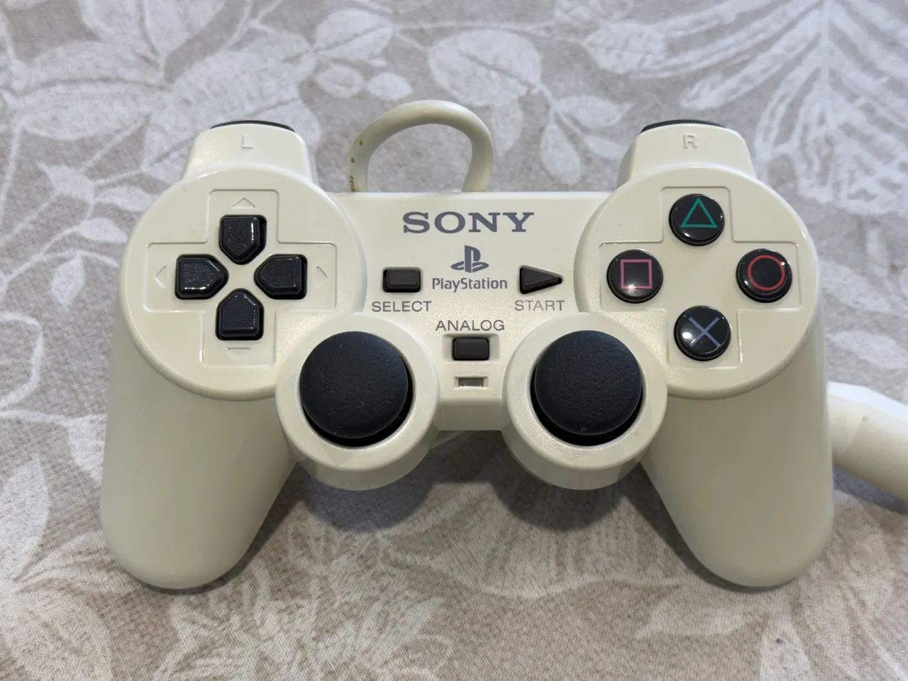 Lote Controles Ps1 e Ps2 - Foto 4