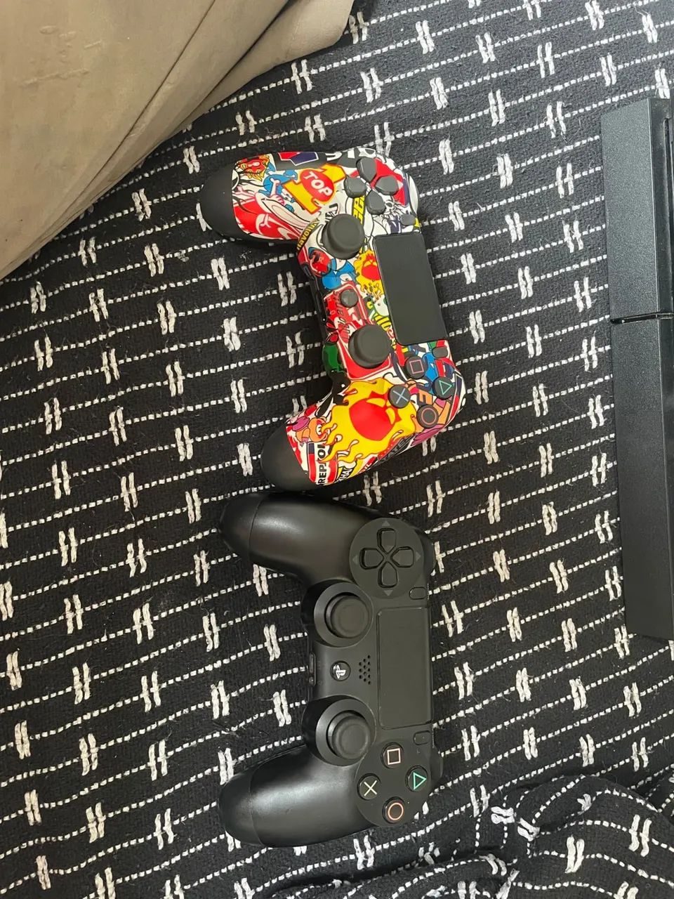 PlayStation 4 com controle  - Foto 4