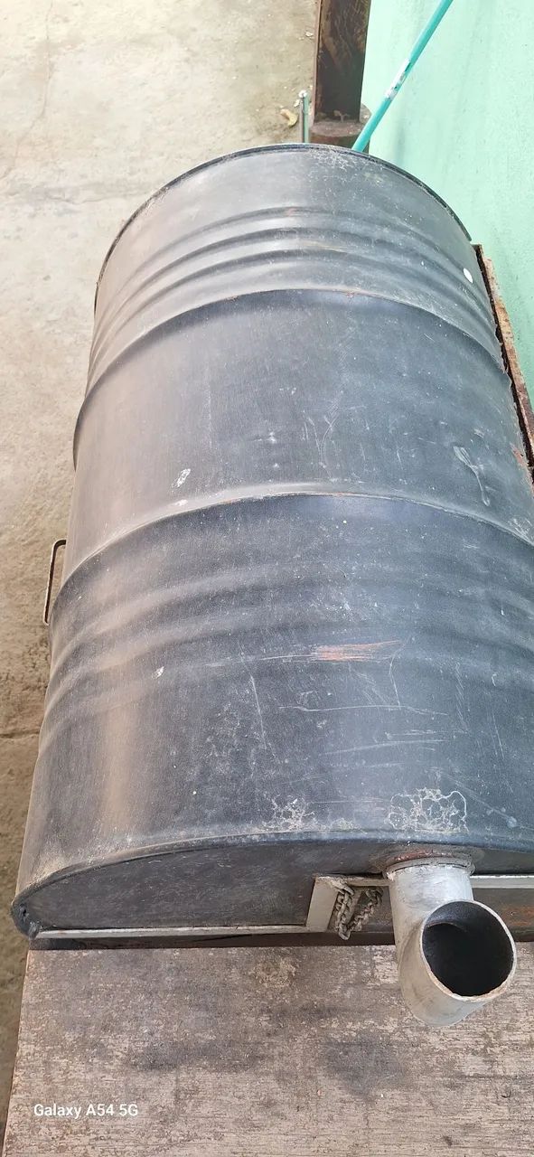 Churrasqueira a Bafu com chaminé e tábuas laterais - Foto 3