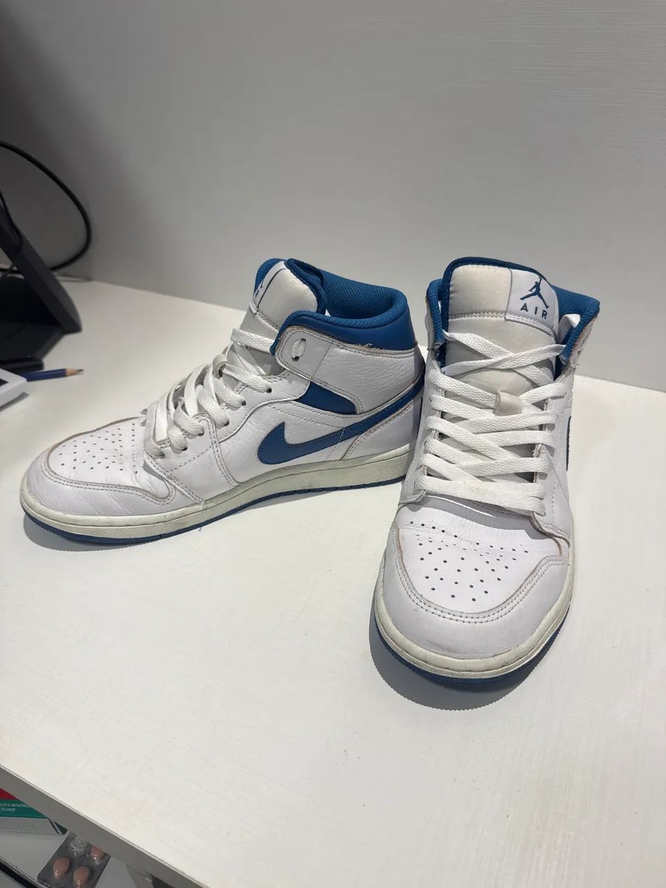 Air Jordan 1 - Branco e Azul -  Ótimo Estado - Foto 3