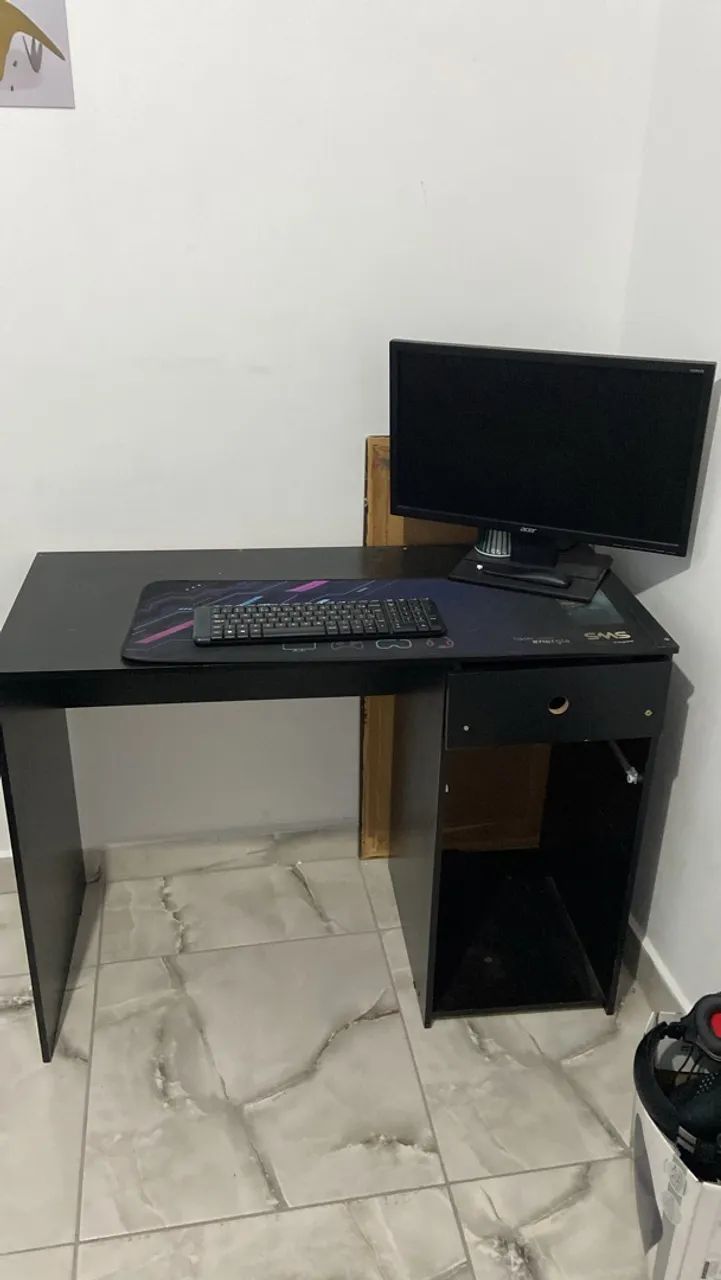 Mesinha de computador 