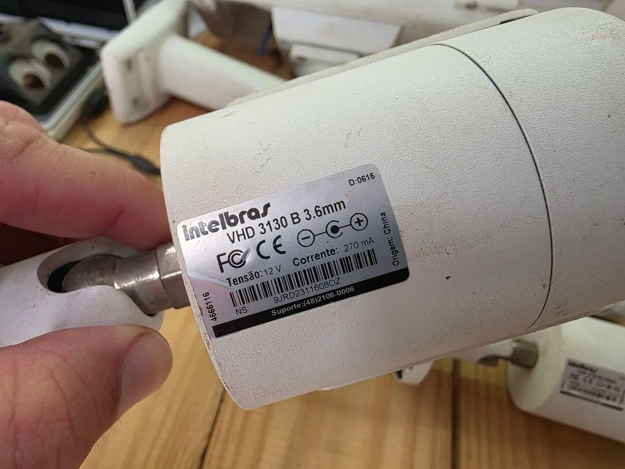DVR Intelbras 1016 com HD 1TB e 6 cameras - Foto 4