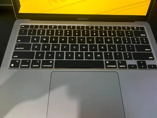 MACBOOK AIR M1 2021 - Foto 4