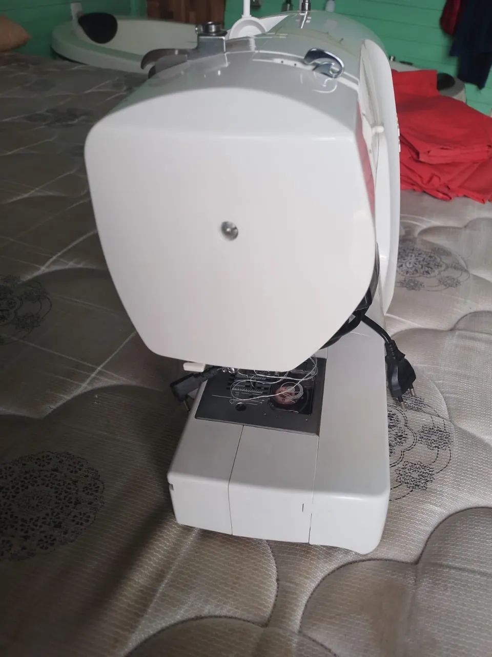 Máquina de costura - Foto 3